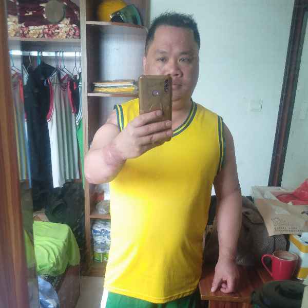 广西34岁单身帅哥真诚找对象-鸡西征婚相亲网