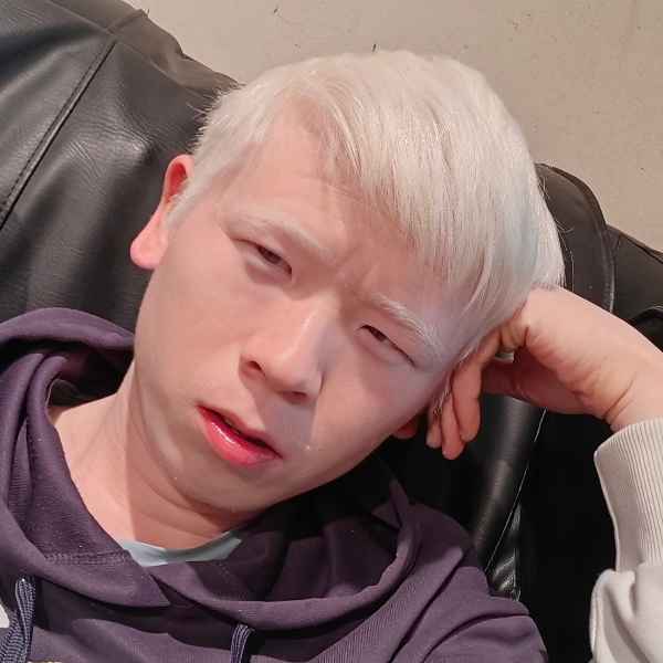 贵州31岁单身帅哥真诚找对象-鸡西征婚相亲网